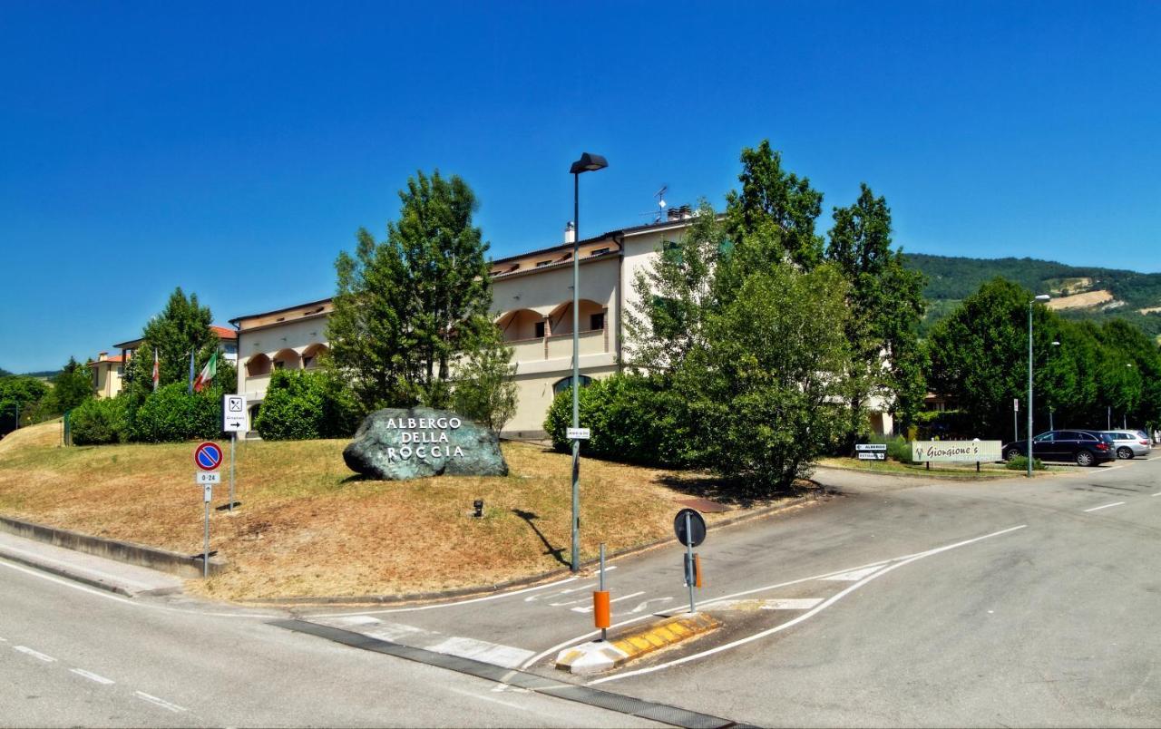 Albergo Della Roccia Varano deʼ Melegari Exteriör bild