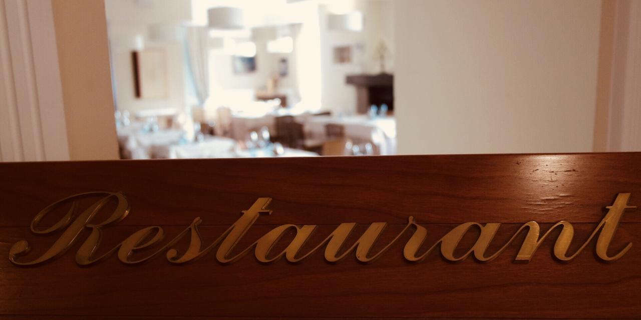 Albergo Della Roccia Varano deʼ Melegari Rum bild